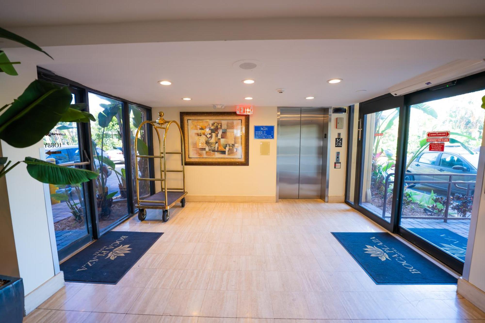 Boca Plaza Hotel Boca Raton Exterior photo