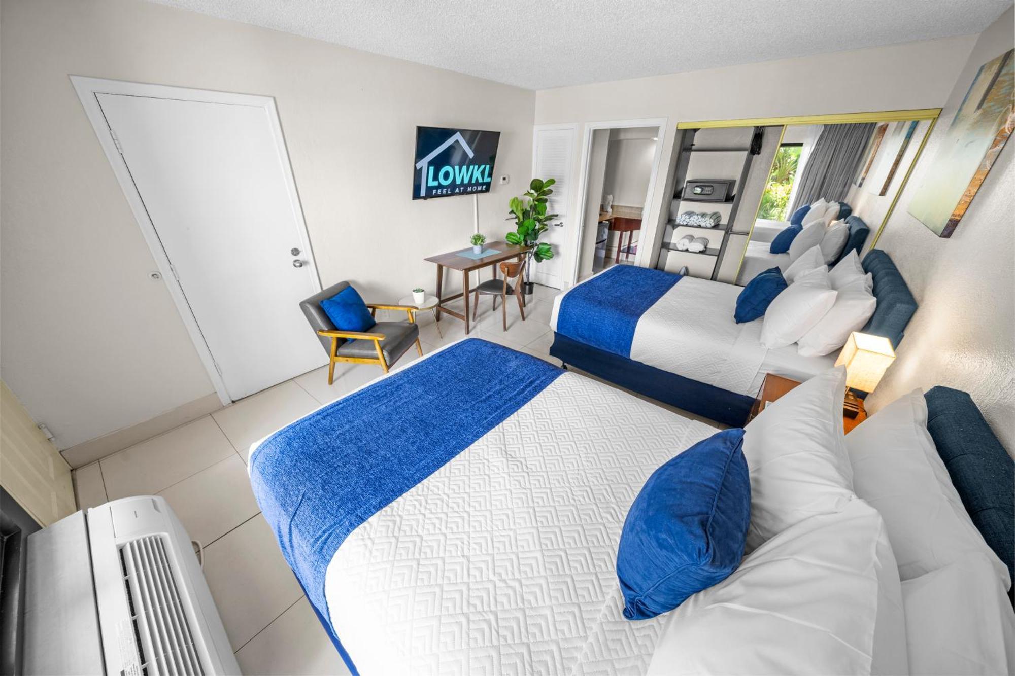 Boca Plaza Hotel Boca Raton Room photo